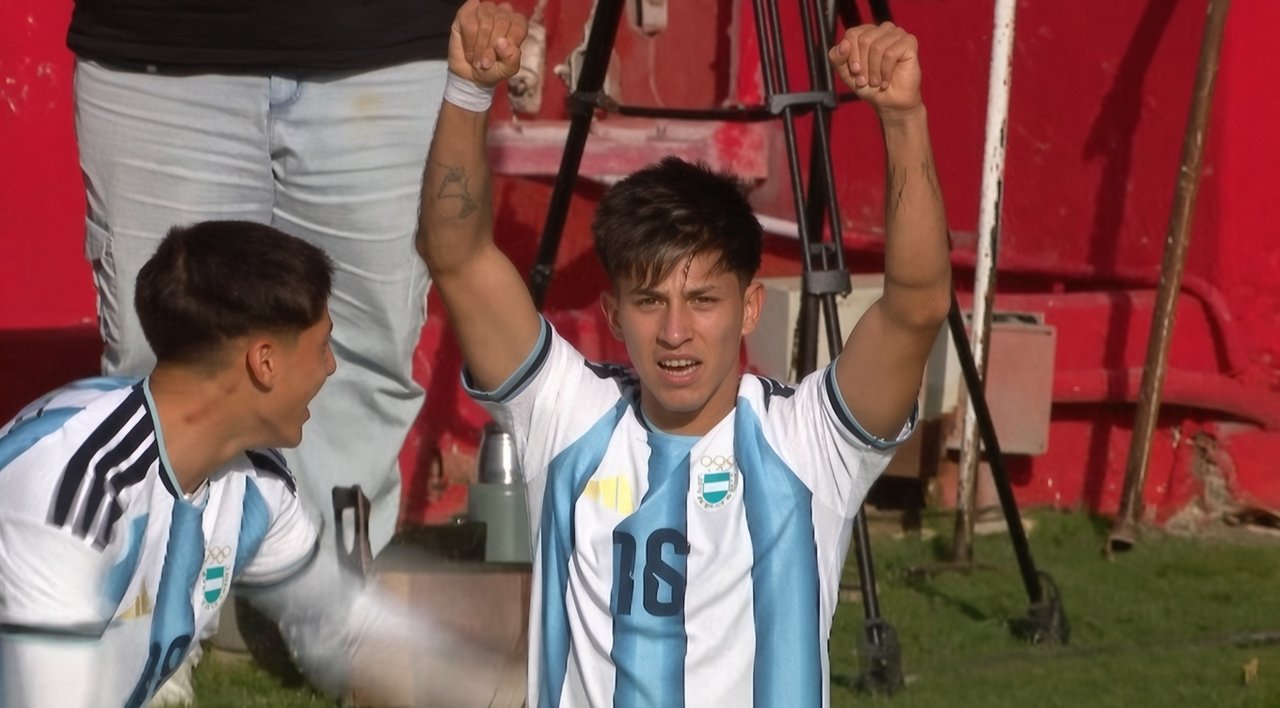 El pirata del milagro: con un zurdazo agónico del pibe de Belgrano, Ramiro Tulián, Argentina clasificó a semifinales thumbnail