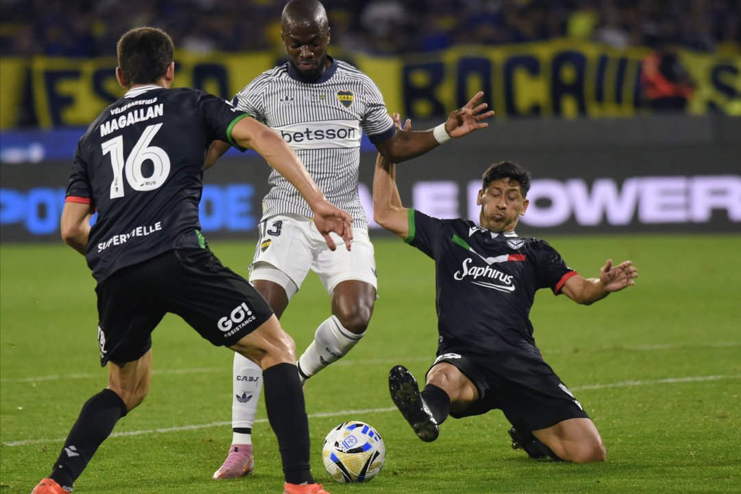 Boca se queda en la Copa Argentina, pero la AFA le aplicó una multa millonaria por el reclamo de Vélez thumbnail
