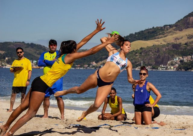 Las Kamikazes están en los cuartos de final en Doha