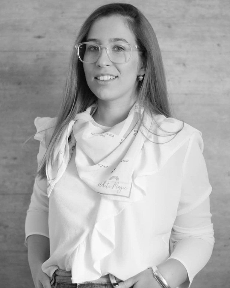 Mujeres emprendedoras: hoy "White magic"