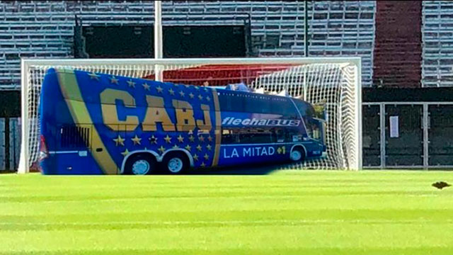 El planteo de Alfaro en el Monumental tuvo su mejor meme