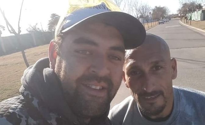 "El Cholo" Guiñazú siempre aparece para dar una mano