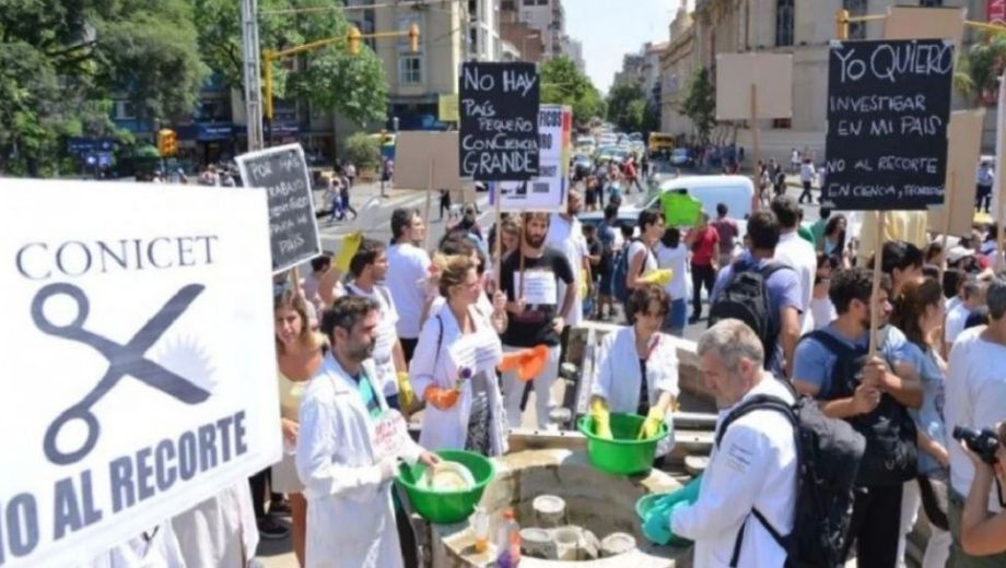 En la semana de Mayo, Conicet convoca a un cabildo abierto contra el ajuste 