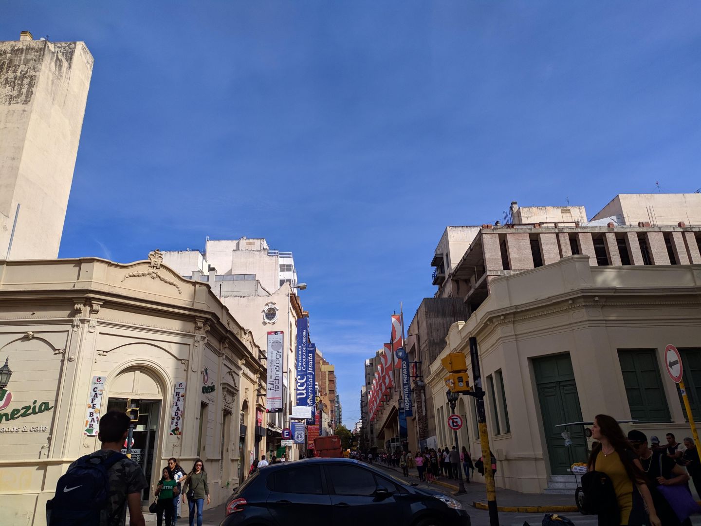 Domingo despejado y templado para ir a votar en la ciudad de Córdoba