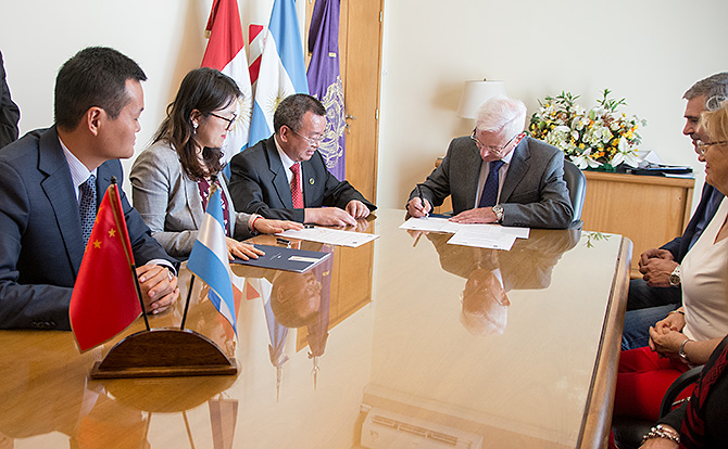La UNC firmó convenio con Universidad de Jinan en China