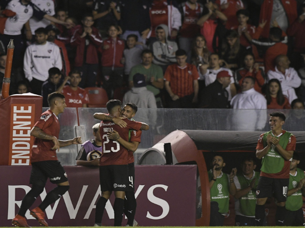 Independiente goleó a Binacional en Avellaneda