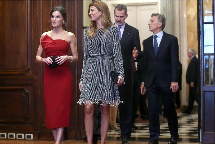 Look reales y protocolo: cómo visten los reyes