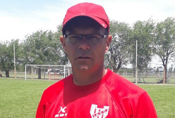 Instituto empezó a entrenar con el DT interino