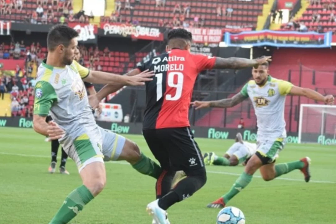 Superliga: Aldosivi se impuso 2-0 a Colón 