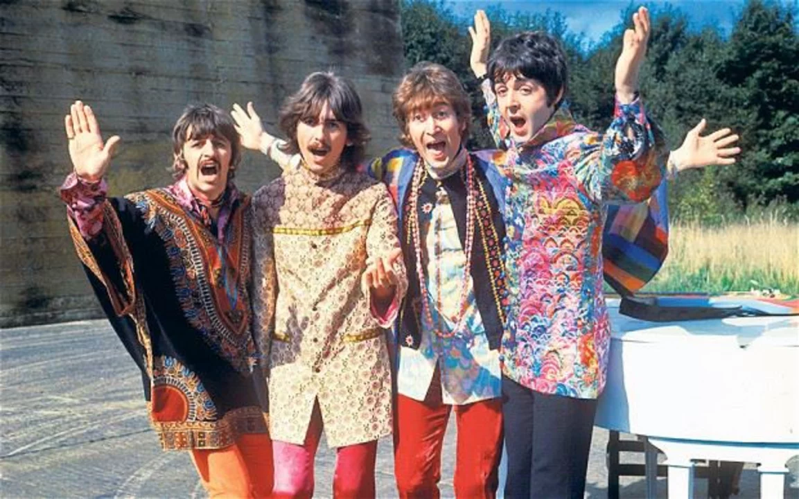 En 1967 se estrenó la película Magical Mystery Tour de los Beatles