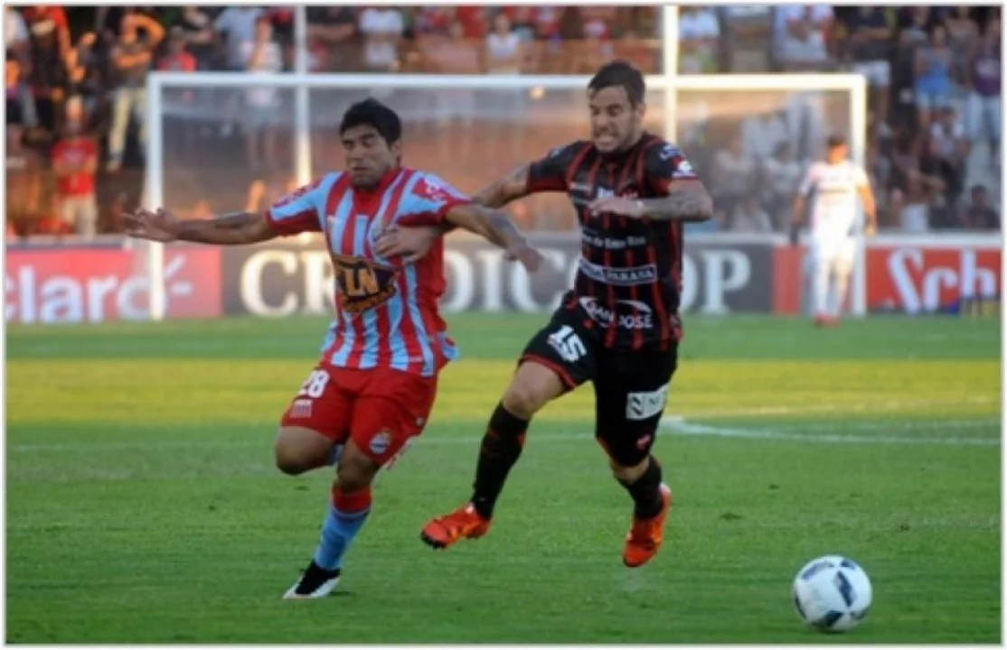 Patronato logró empatar 2-2 con Arsenal 