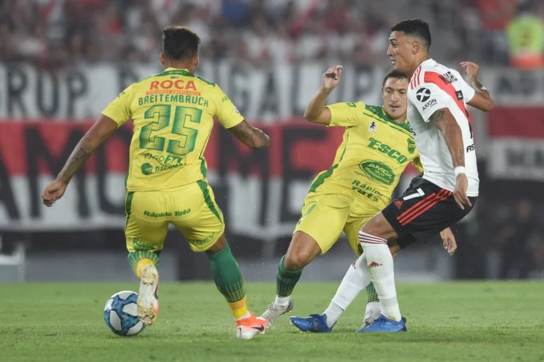 River empató 1-1 con Defensa en el Monumental