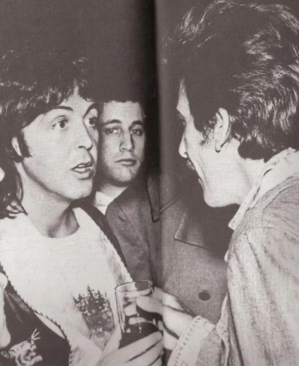 Paul y George, en la fiesta de Venus & Mars, organizada por Paul (1975).