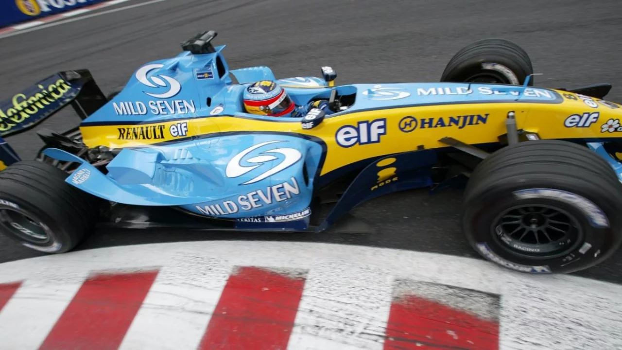 Insólito, reprodujo el sonido de un F1 en su violín