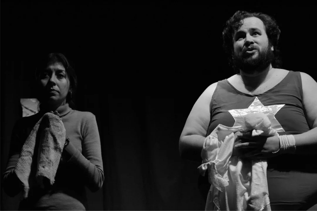 La obra "Como un aire de ilusión" fue leída en Radio Iaspis de Grecia