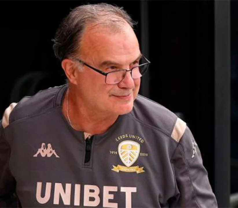 Saludos de Leeds a Bielsa por su cumpleaños