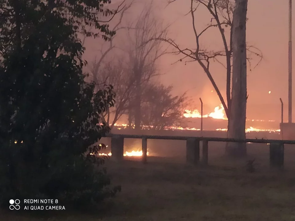 Susto por un incendio que atravesó el predio de los SRT