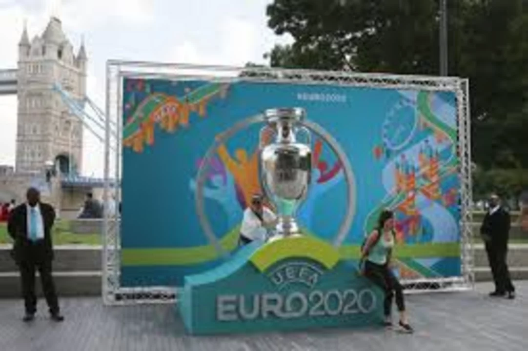 Dirigentes quieren que la Eurocopa del año próximo se juegue con público