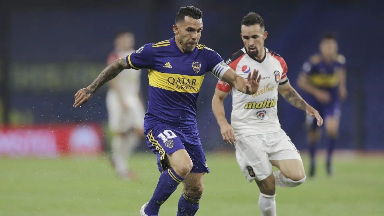 Boca goleó a Caracas en La Bombonera