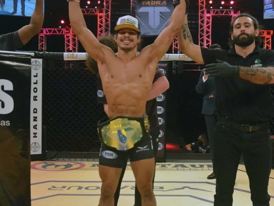 Terrorífica lesión en una pelea de MMA en Brasil
