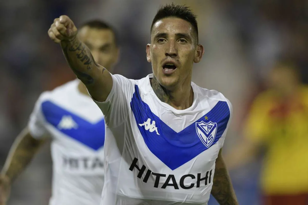 Vélez juega con Peñarol en Liniers