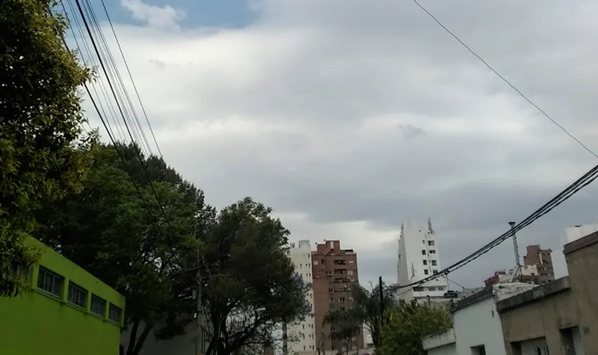 Advierten por la llegada de vientos y tormentas a Córdoba