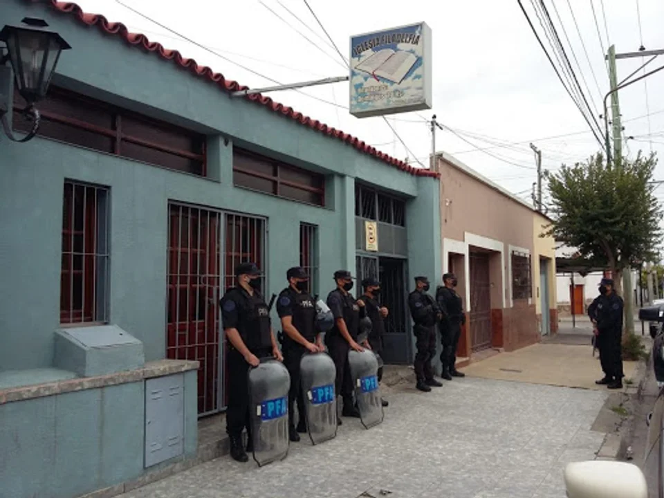 Cayó una banda que funcionaba como una comunidad religiosa