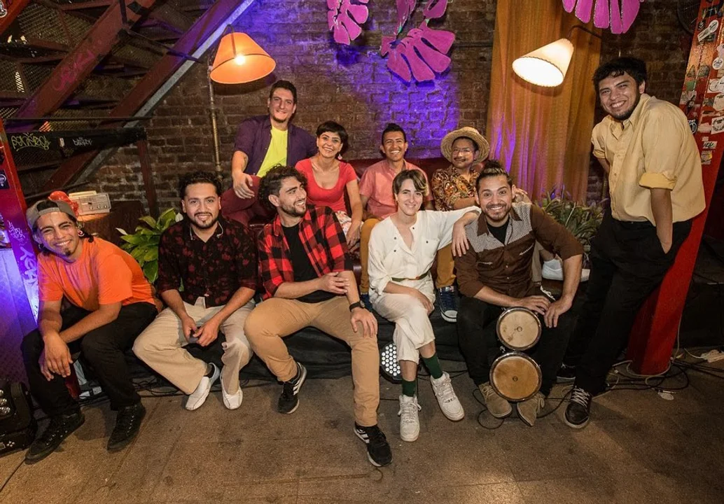 Sabor Canela traen buen ritmo al programa!