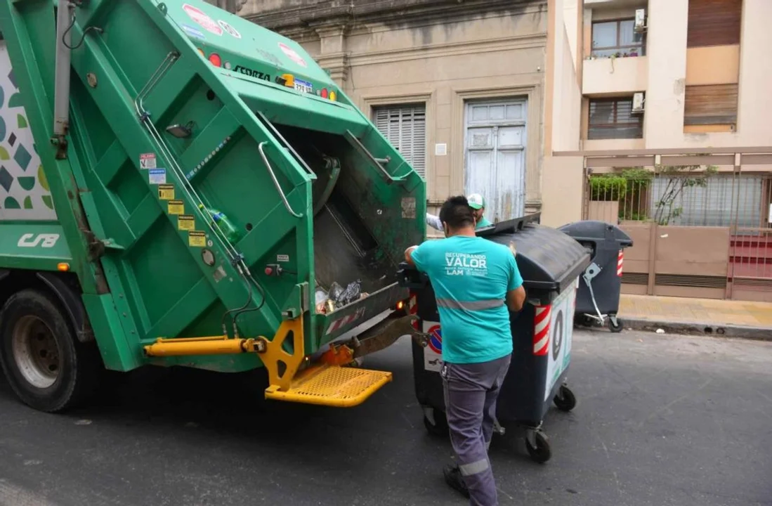 Cómo funcionan los servicios en este viernes feriado