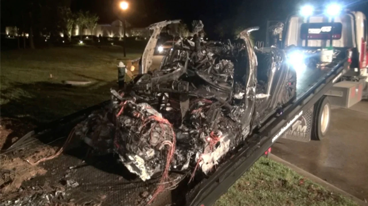 Dos muertos en accidente con un auto sin conductor de Tesla
