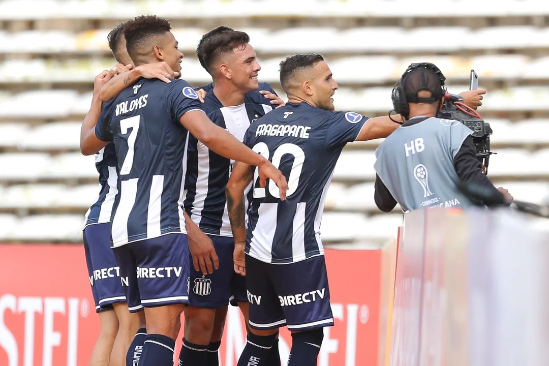 El particular festejo de Fragapane al conquistar el gol de Talleres