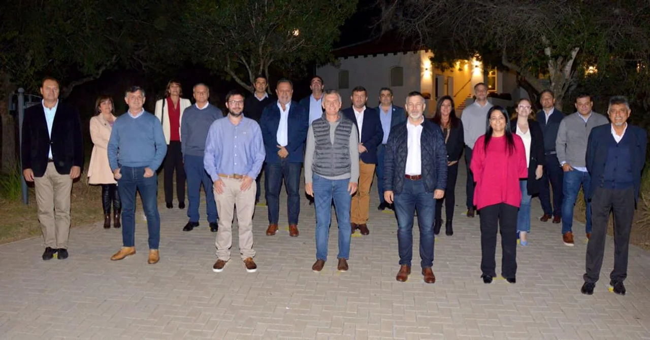 Macri en Córdoba: asado y cumbre con cúpula del PRO
