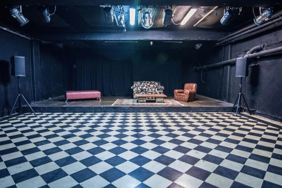 Cómo afectan las restricciones al Teatro