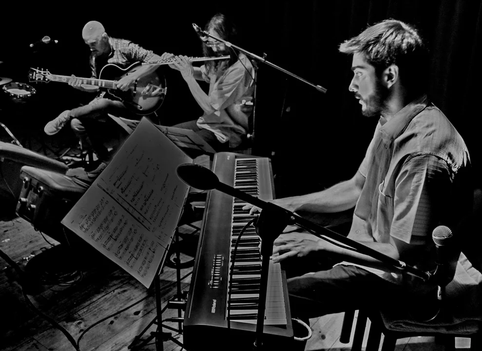 Tendremos la música de Botellaalmar