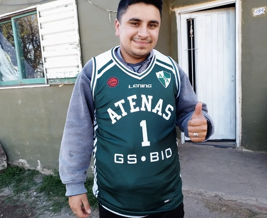 Atenas reconoció a un cordobés ganador de un reality