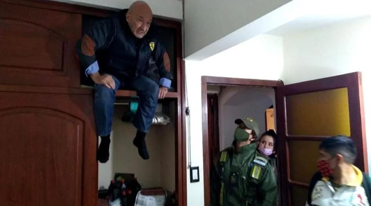 Detuvieron a Carlos Cialceta, un militar represor prófugo. Estaba oculto en un placard / Imagen: Twitter - @FernandezAnibal