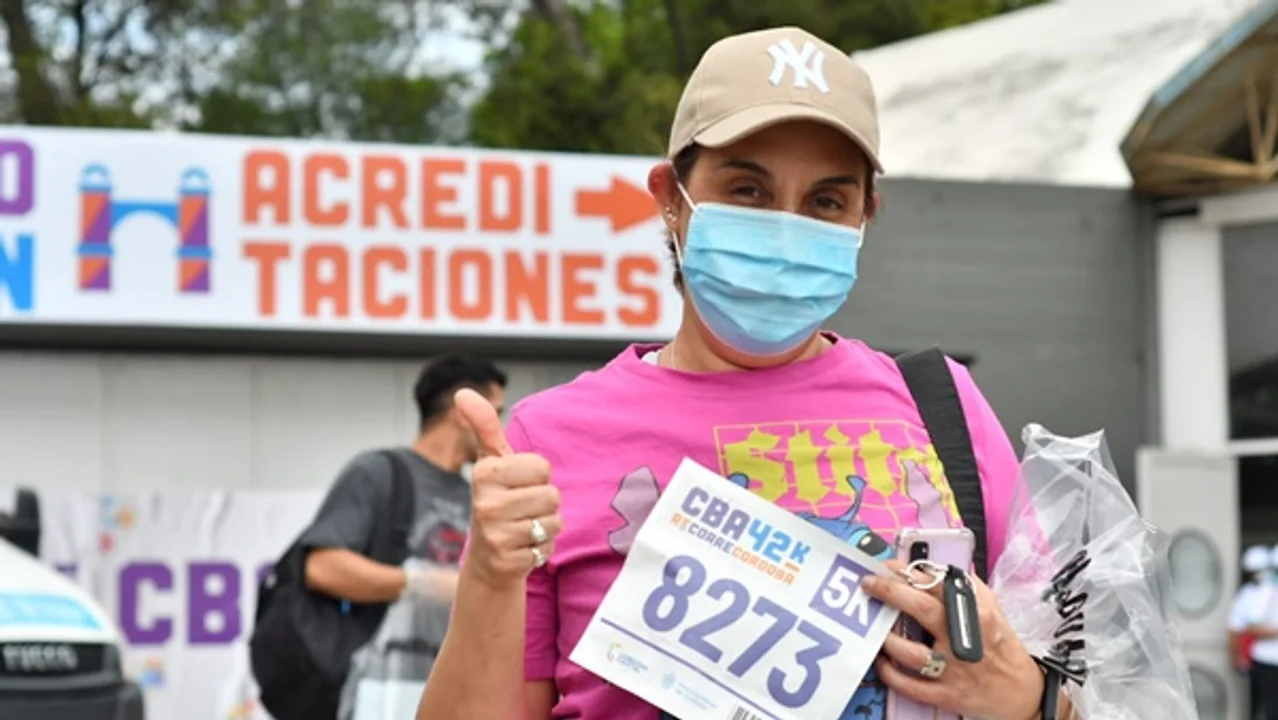 Entre el viernes y el sábado, de 10 a 18, los competidores inscriptos deben retirar sus kits en el sector acreditaciones en la zona del Predio Ferial. Imagen: Municipalidad de Córdoba