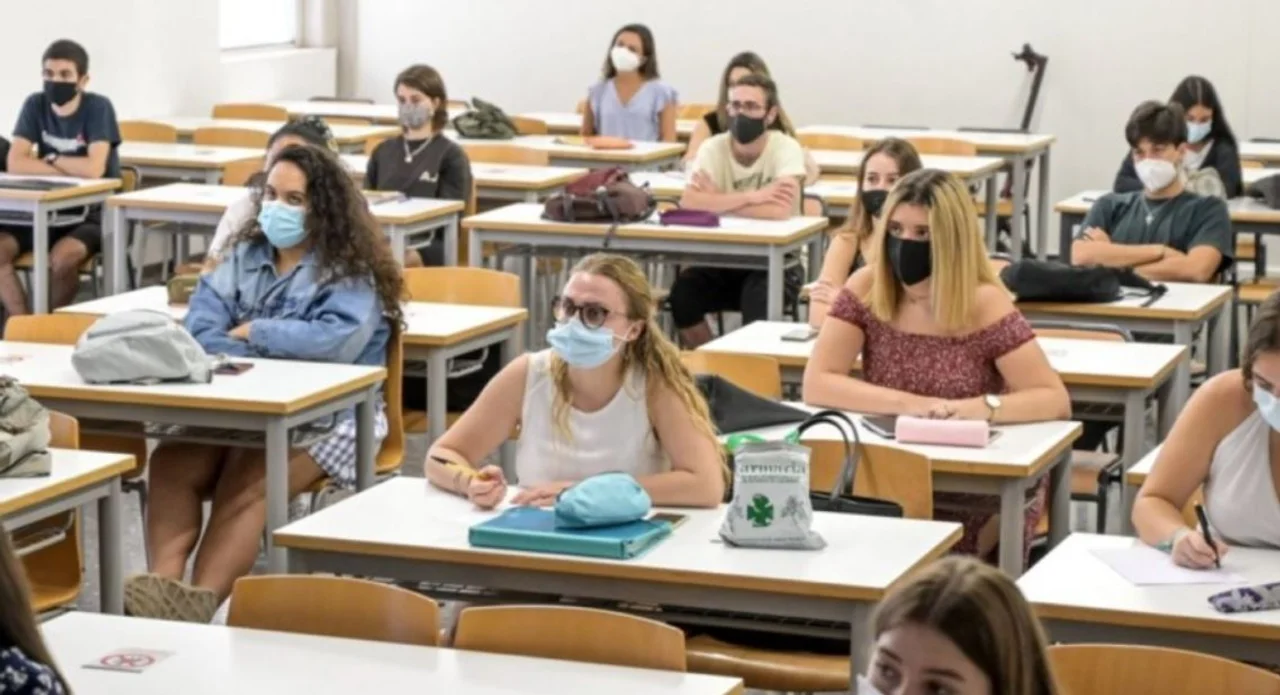 El Gobierno amplía las Becas Progresar para adolescentes / Imagen: ar.marca.com