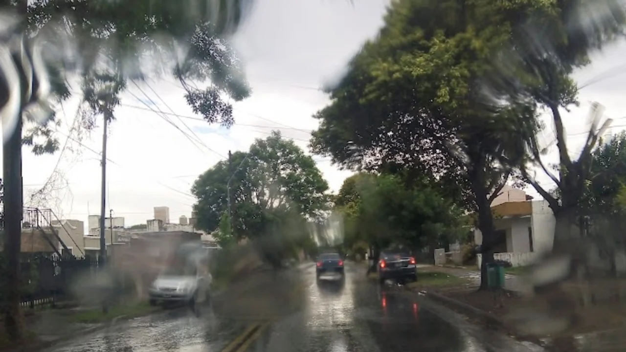 Las precipitaciones continúan, aunque anuncia una mejora hacia la tarde. Imagen: cba24n