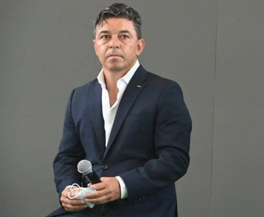 A Gallardo no le gustó una pregunta realizada en la presentación de los refuerzos