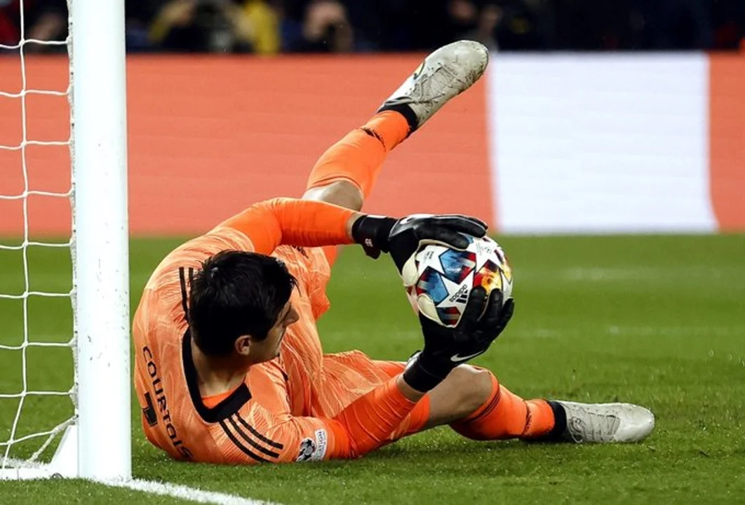 Messi erró un penal ante Courtois