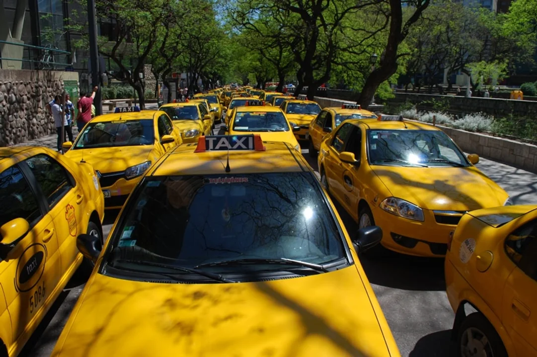 El servicio de taxis se verá resentido al menos por una hora.