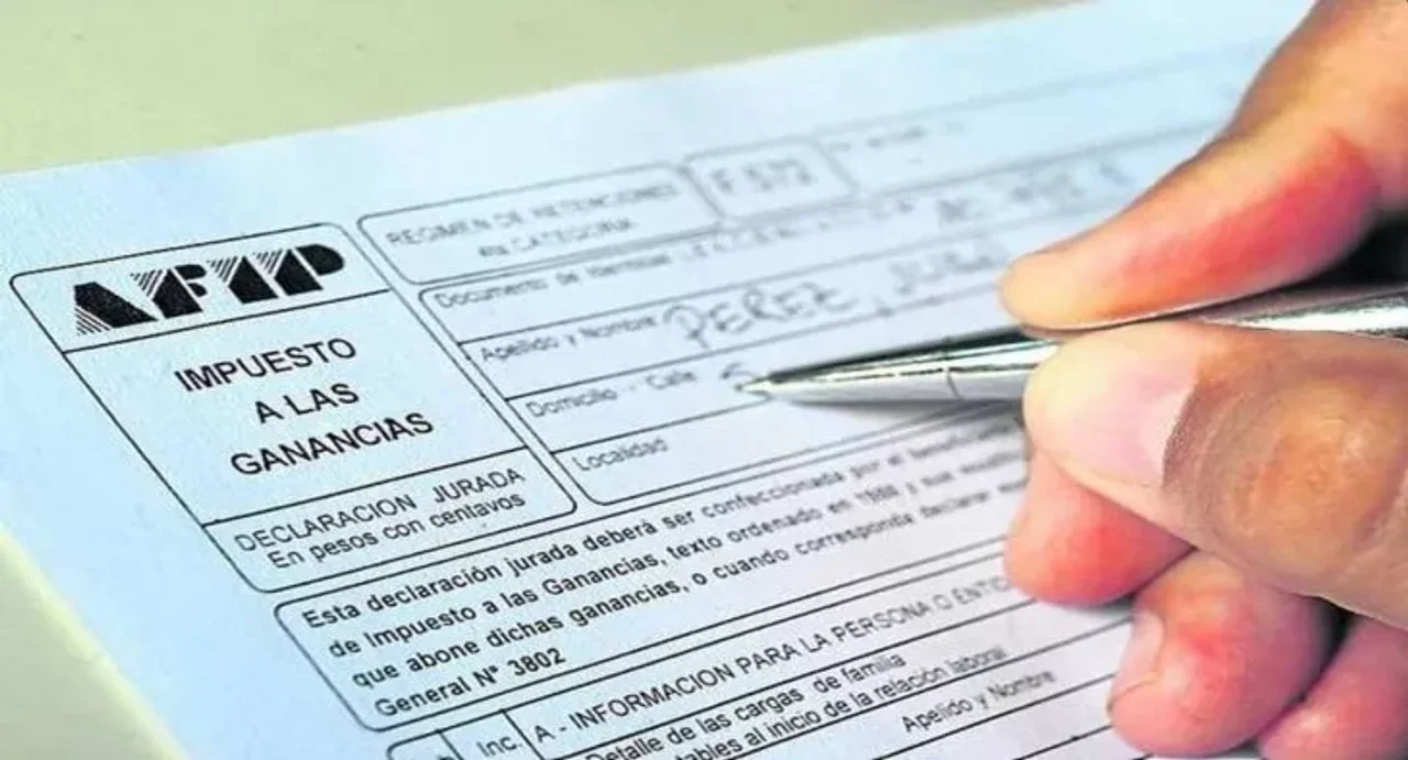 Salarios de hasta $280.792 dejan de pagar Ganancias