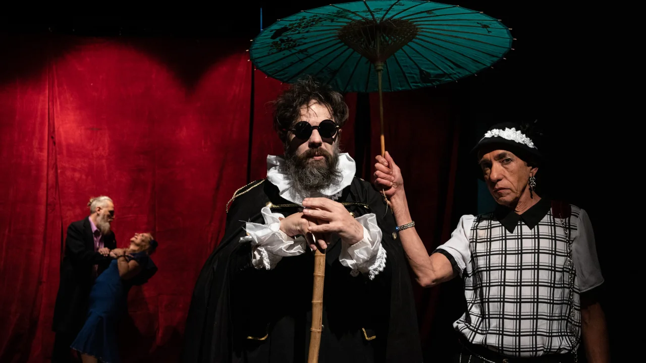 "Bajo la misma cáscara" se presenta en Teatro La Cochera - Foto prensa