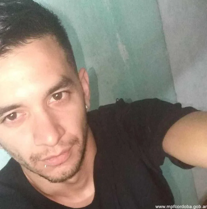 Solicitan ayuda para encontrar a un joven en la zona de Pilar
