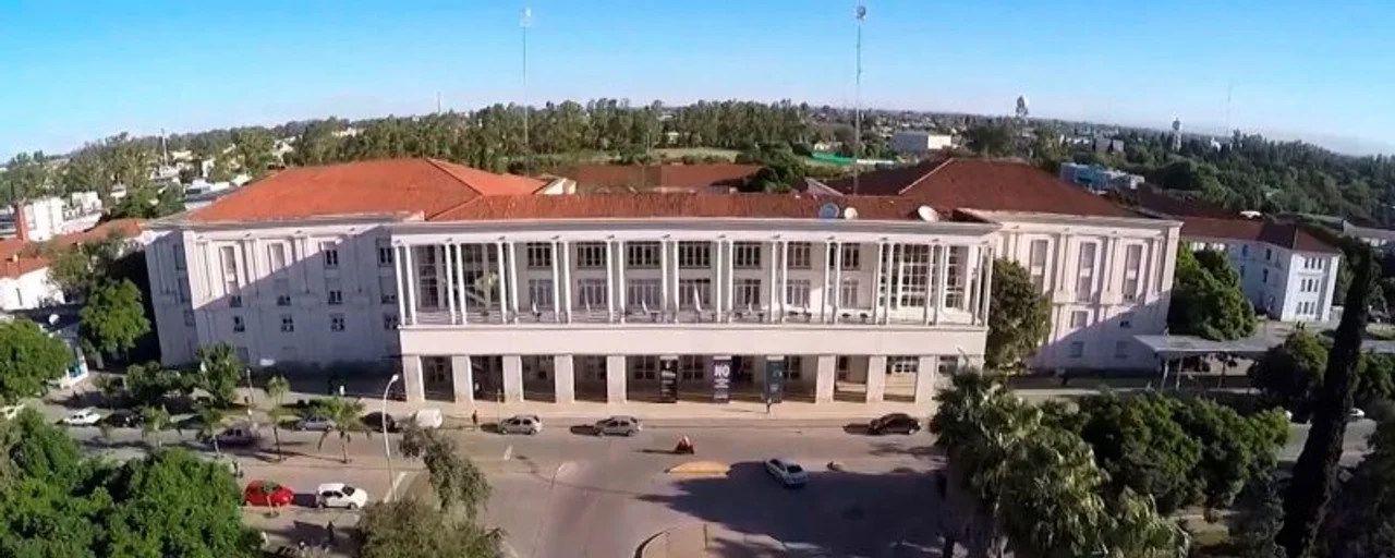 Pabellón Argentina. (Artes UNC).