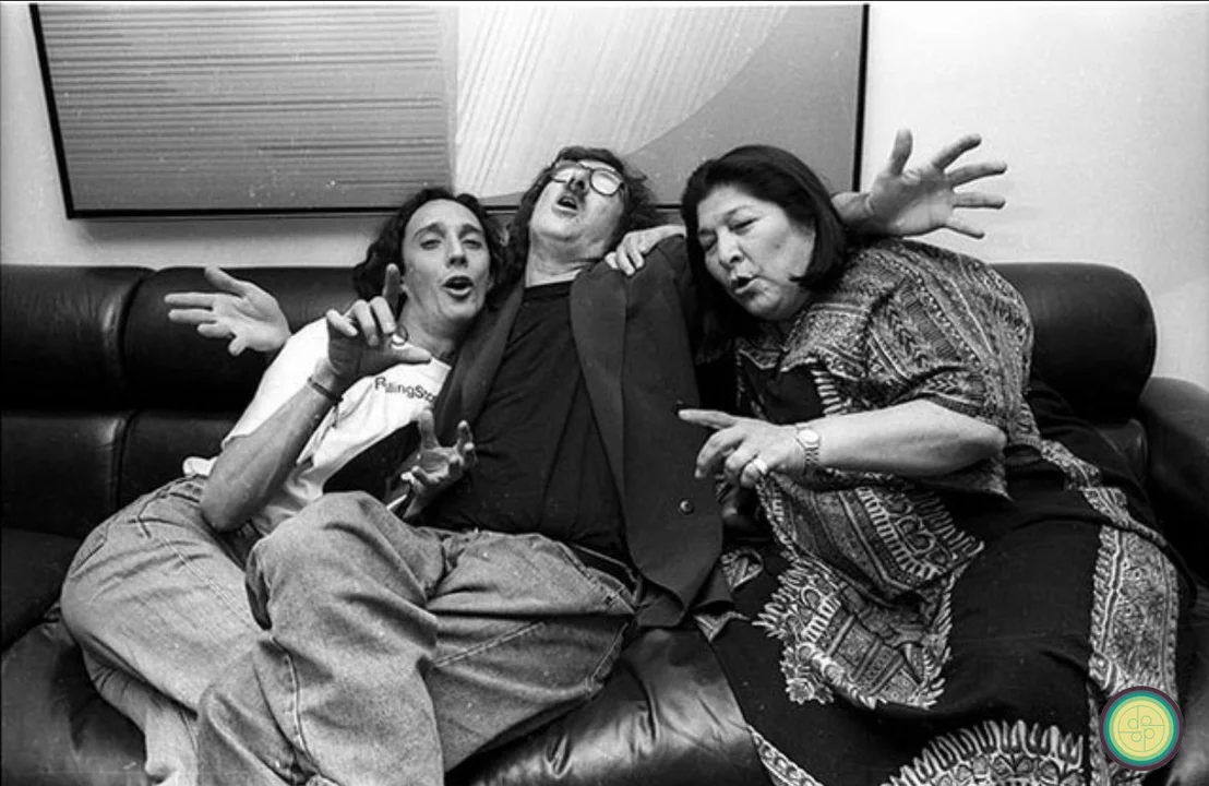 Fito Páez y Charly García con Mercedes Sosa, en la primera mitad de los 90. Foto: redes