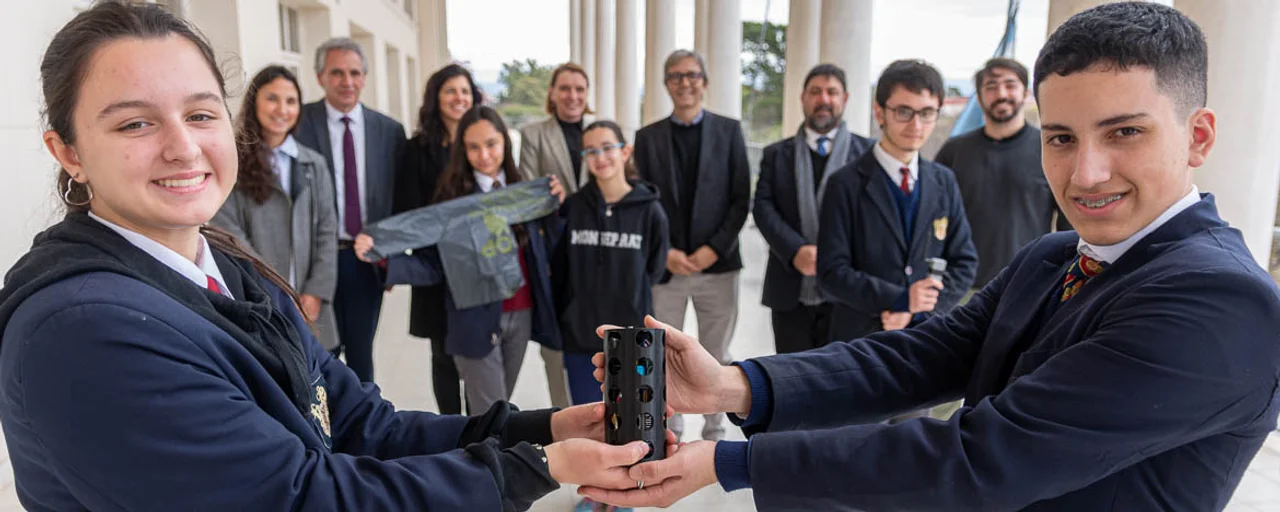 Cinco estudiantes del Colegio Monserrat lanzarán un Satélite al espacio: Foto: UNC