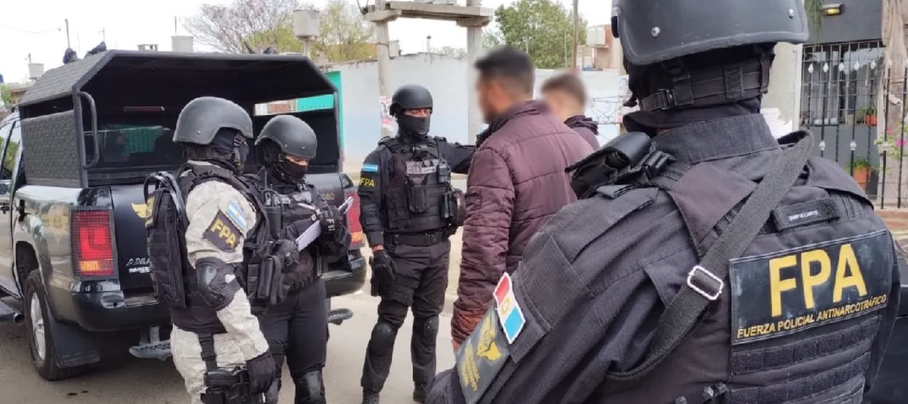 Cae banda familiar narco en Córdoba: 10 detenidos en varios allanamientos. Fotografía de archivo: Policía de Córdoba.