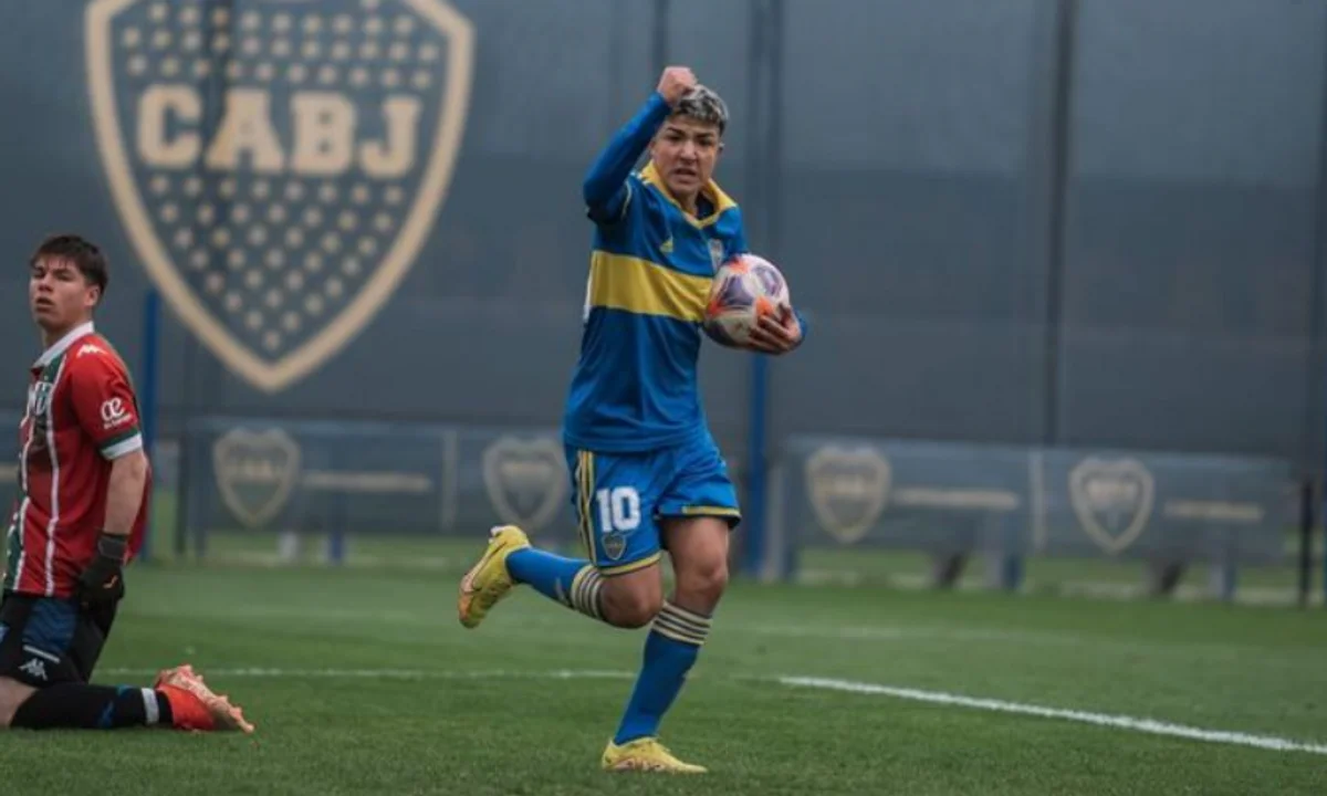 Mateo Sánchez, jugador de las inferiores de Boca, agradece el gesto del club tras el temporal que sufrió Buenos Aires,
Imagen: Instagram Mateo Sánchez.